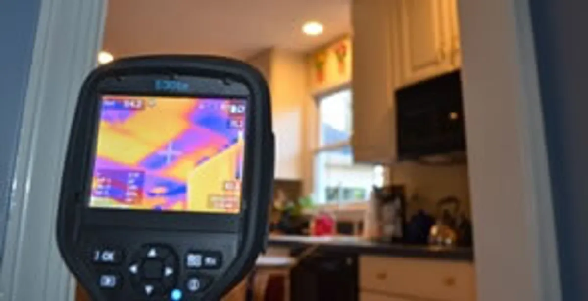 home energy audit service using thermal imaging to evaluate electrical efficiency inside a home in San Francisco, CA
