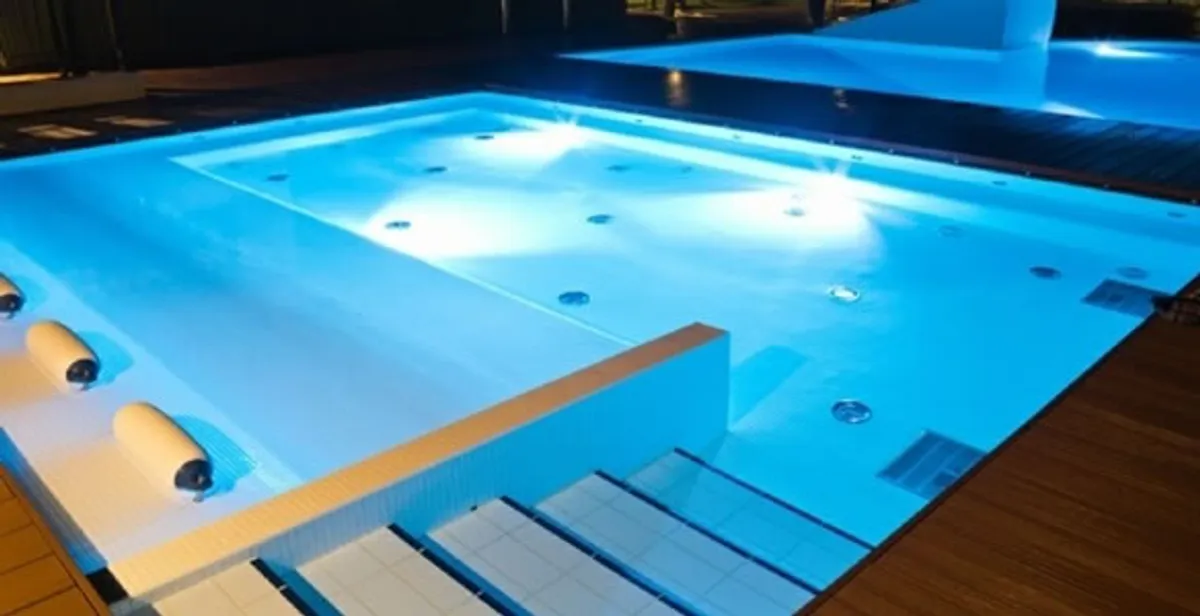 pool light installation and repair services providing modern illuminated pool lighting in San Francisco, CA