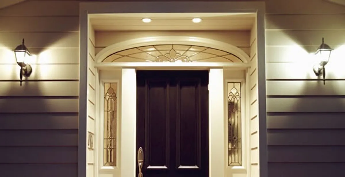 security light installation services with professionally installed entryway lighting in San Francisco, CA